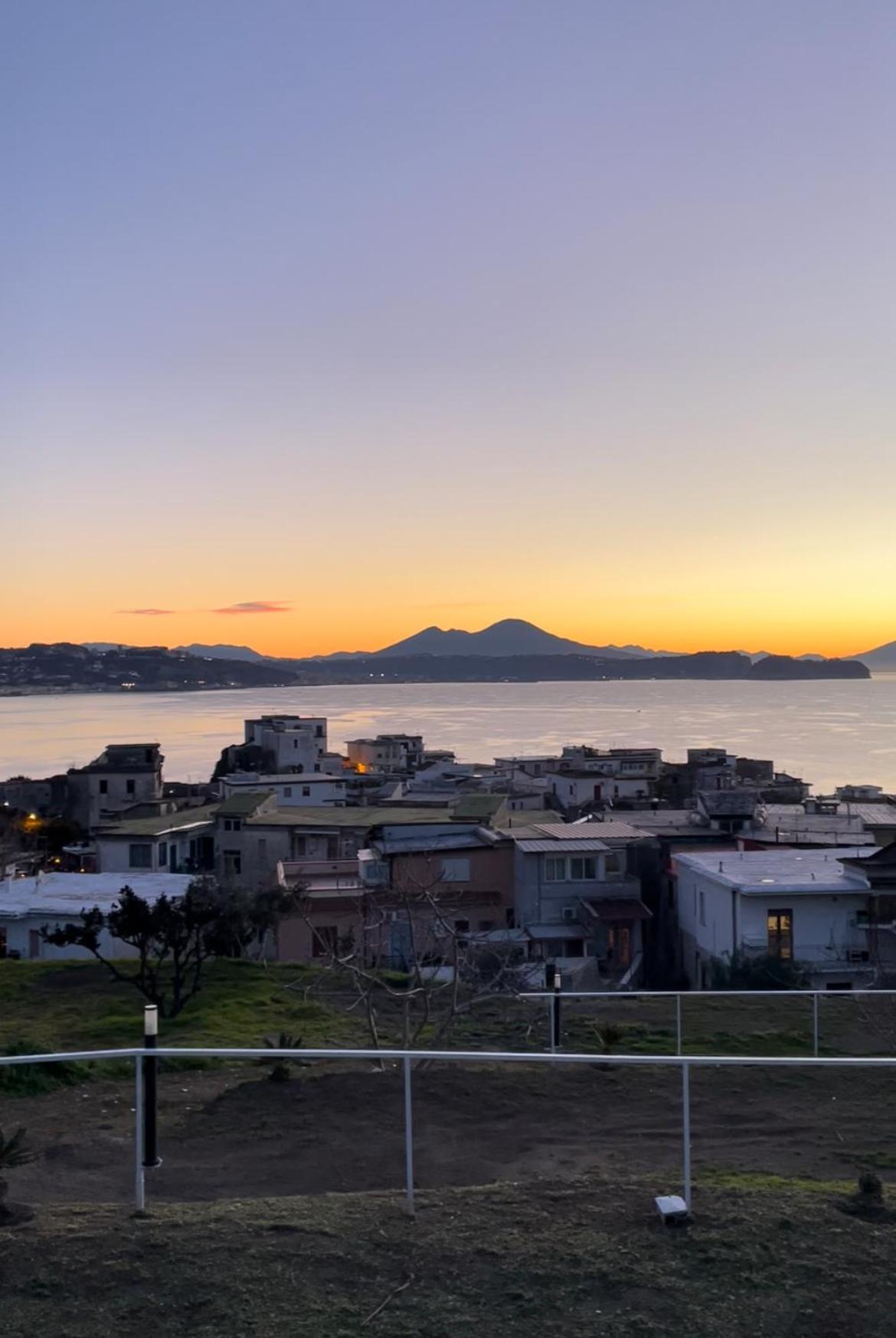 Affittacamere Vincy Bacoli Esterno foto